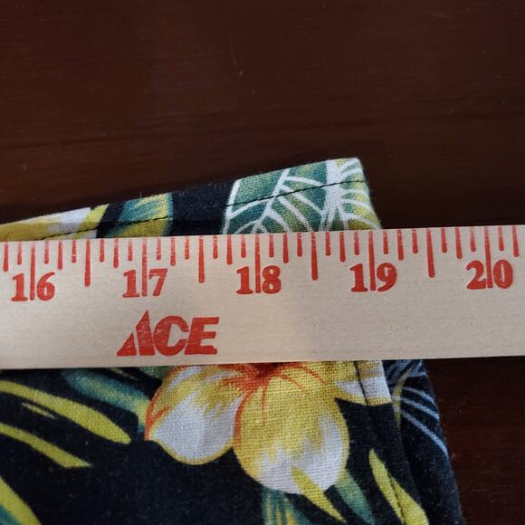 Maggie Barnes Tropical Floral Linen Blend Capri Pants Plus 20W Hawaii Island - Picture 9 of 11